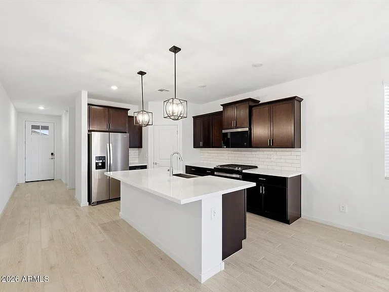 15875 W Cottontail Ln — Photo 3