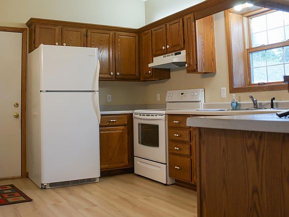 3rd image of 2303 Valleyhigh Dr NW