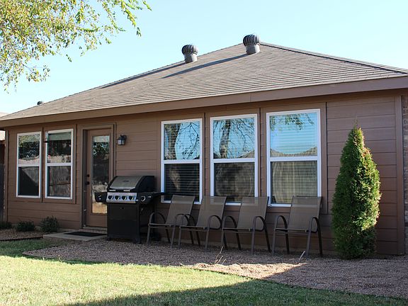 2nd image of 5700 Parkview Hills Ln