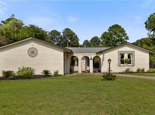 1715 Holly View Dr, Gloucester Point, VA 23062