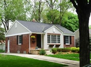 1725 Banbury St, Birmingham, MI 48009