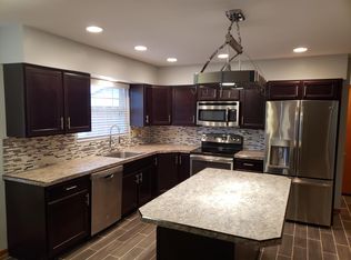 203 S Miller Rd, Fairlawn, OH 44333