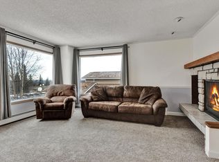 11530 Echo St, Eagle River, AK 99577