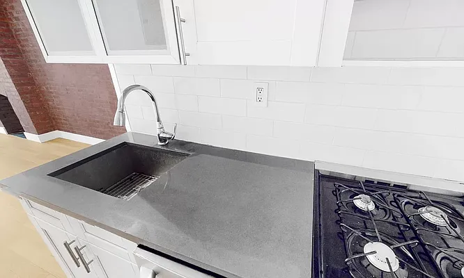 Rented by Living New York | media 17