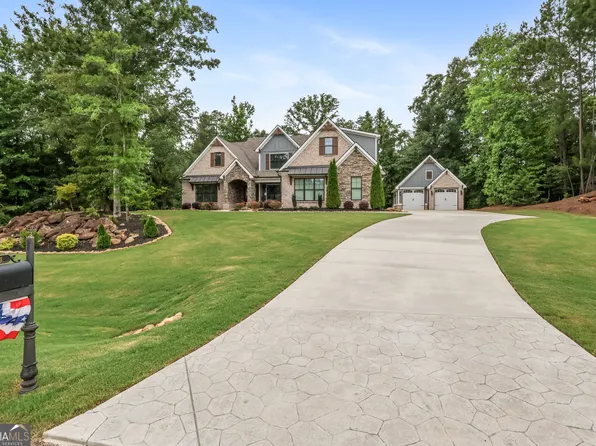 204 Tuxedo Cir, Forsyth, GA 31029