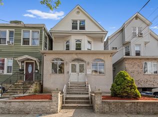 24 W 30th St, Bayonne, NJ 07002