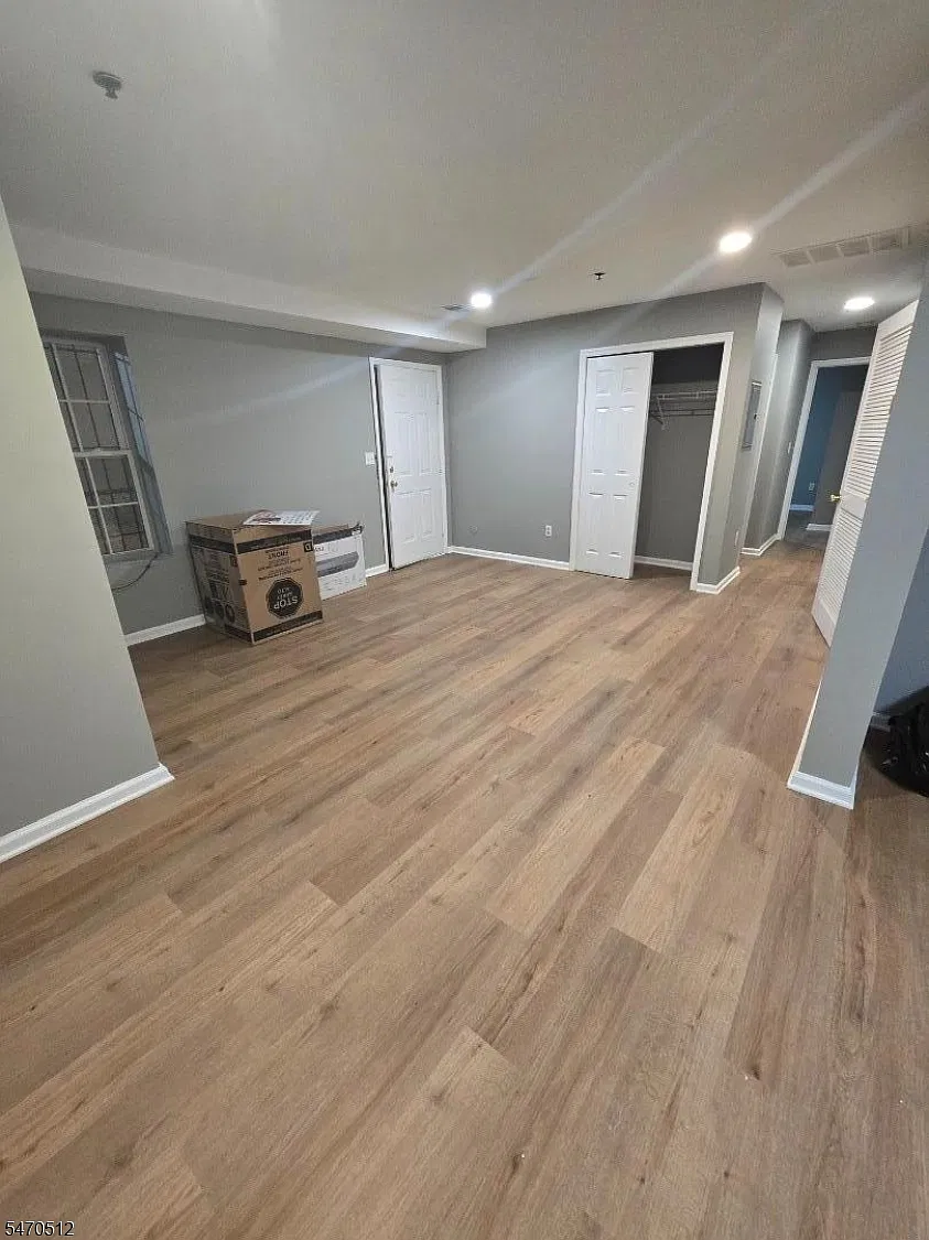 2 bed, 1.5 bath, $2,200 — Photo 3