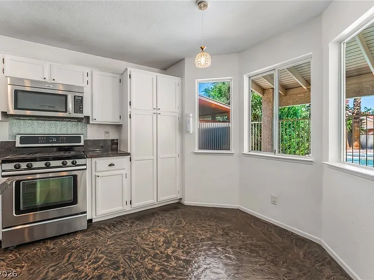 3024 Cloverbrook St — Photo 11