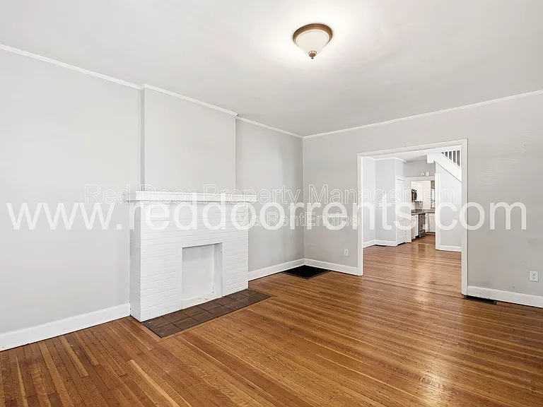 4704 N College Ave — Photo 8