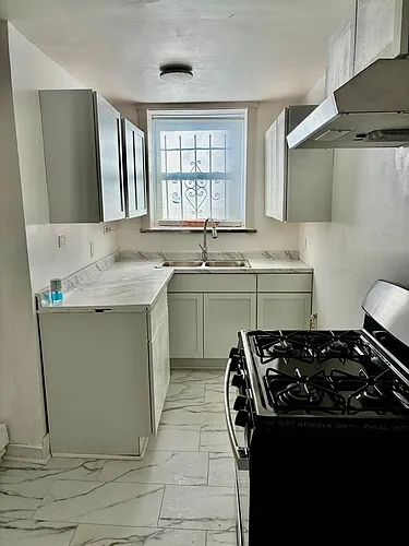 6900 S Jeffery Blvd #G Photo 1