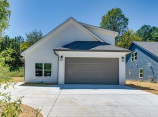 4743 Green Shanty Rd, Ooltewah, TN 37363