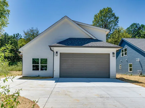 4743 Green Shanty Rd, Ooltewah, TN 37363