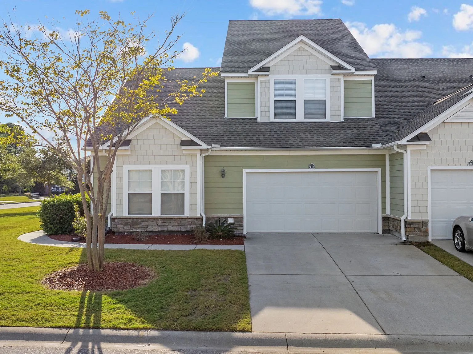 6172 Catalina Dr — Photo 3