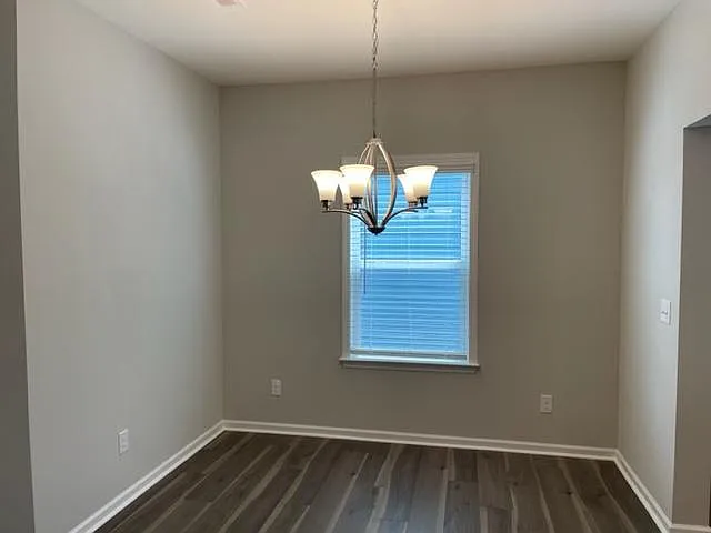 3 bed, 2.5 bath, 2200 sqft, $2,199 — Photo 3