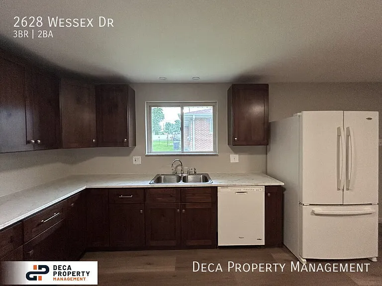 2628 Wessex Dr — Photo 10