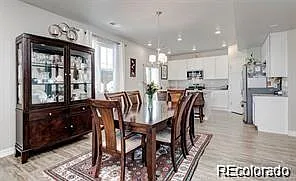 4 bed, 2.5 bath, 1954 sqft, $3,100 — Photo 4