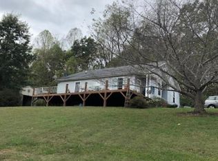 190 Bowles Ridge Rd, Leon, WV 25124