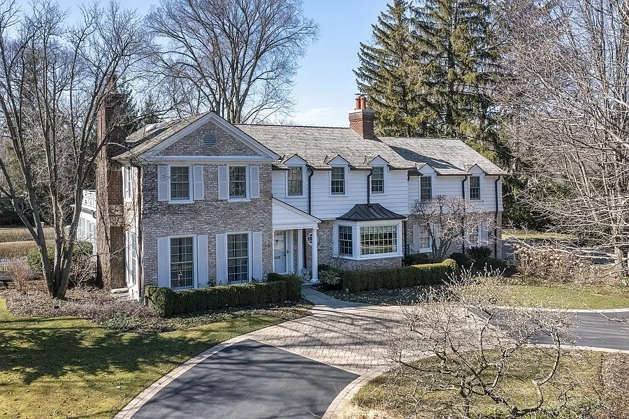 44 Woodley Rd photo 1
