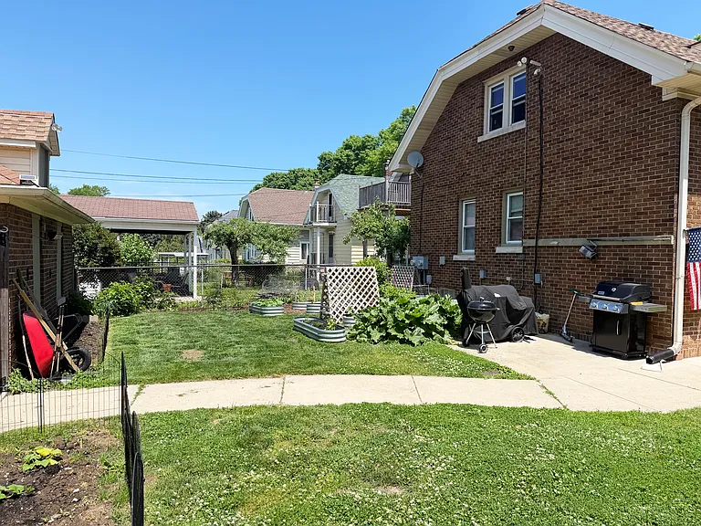 3149 S Hanson Ave #LOWER — Photo 21