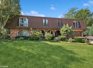 3222 Burr Oaks Dr, Joliet, IL 60431