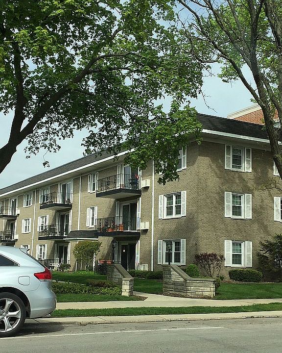 1st image of 6511 N Northwest Hwy APT 2D