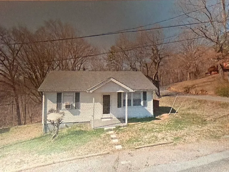 108 Fairview Cir — Photo 4