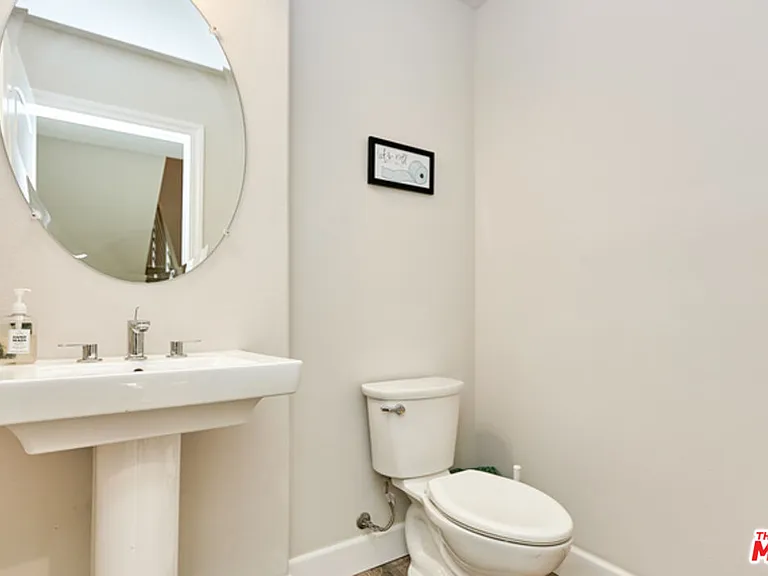 9831 Alburtis Ave #37 — Photo 11