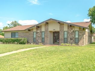 1130 Gardengate Cir, Garland, TX 75043