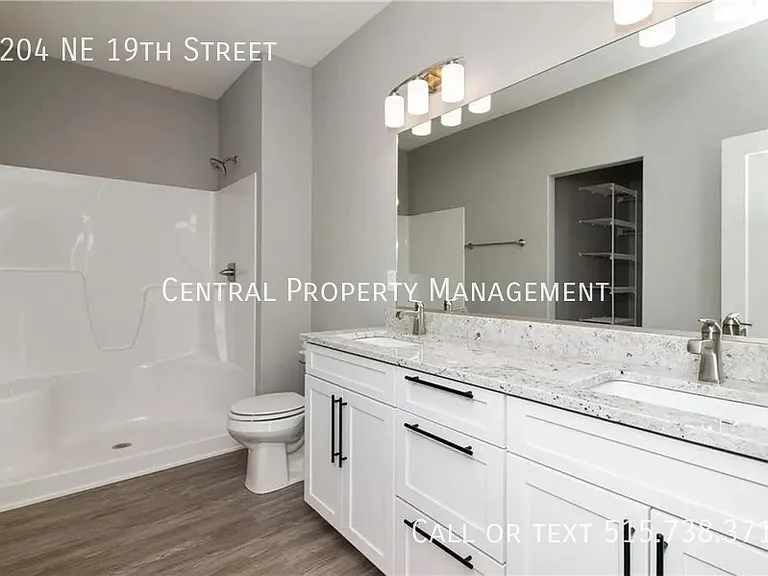1204 NE 19th St — Photo 12