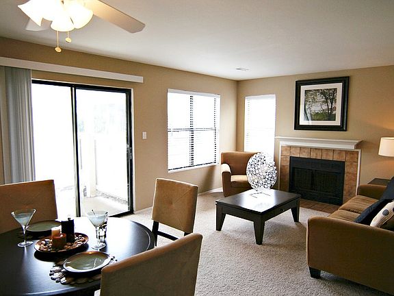 Living/Dining Room