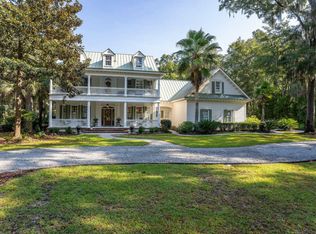 1 Tuxedo Dr, Beaufort, SC 29907