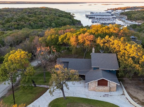 355 Lakecrest Dr, Pottsboro, TX 75076