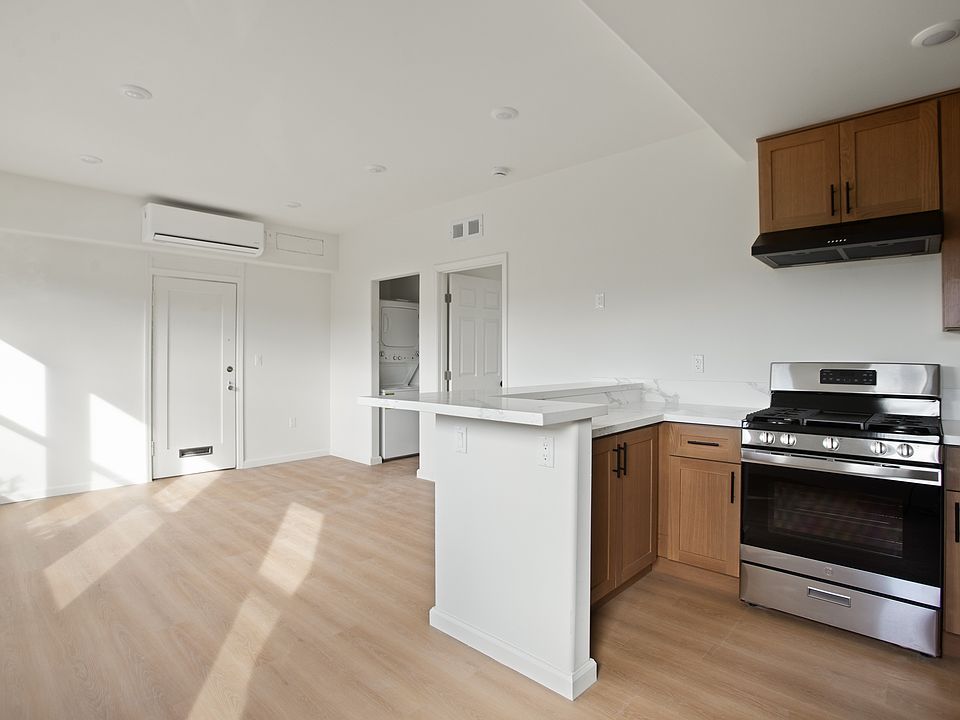 1st image of 2233 Merton Ave #F