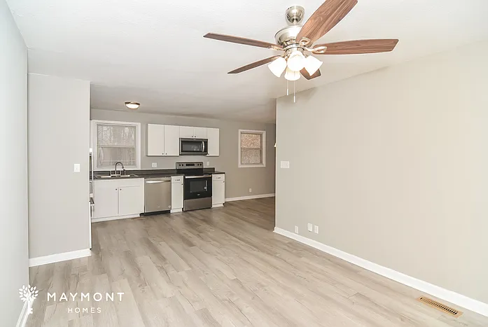 2829 Thrush Dr — Photo 3