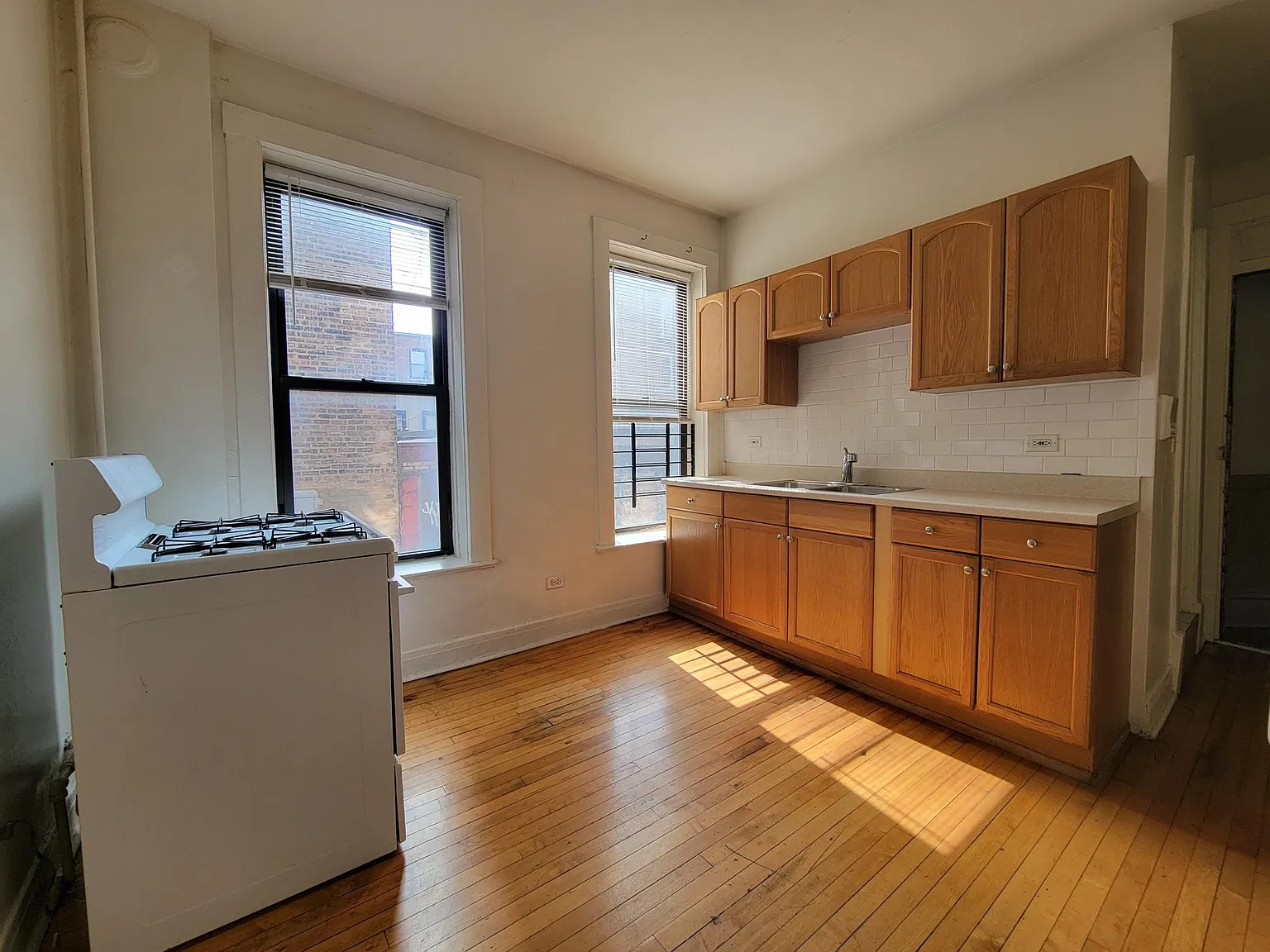 1314 W 19th St — Photo 1