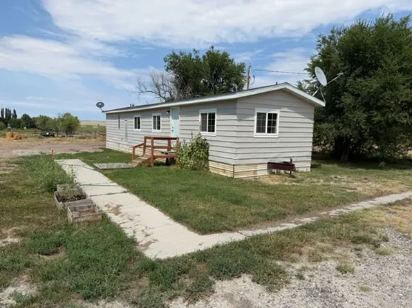 6 Reeves Rd, Riverton, WY 82501