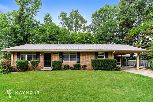 2410 Roberta Rd Photo 1