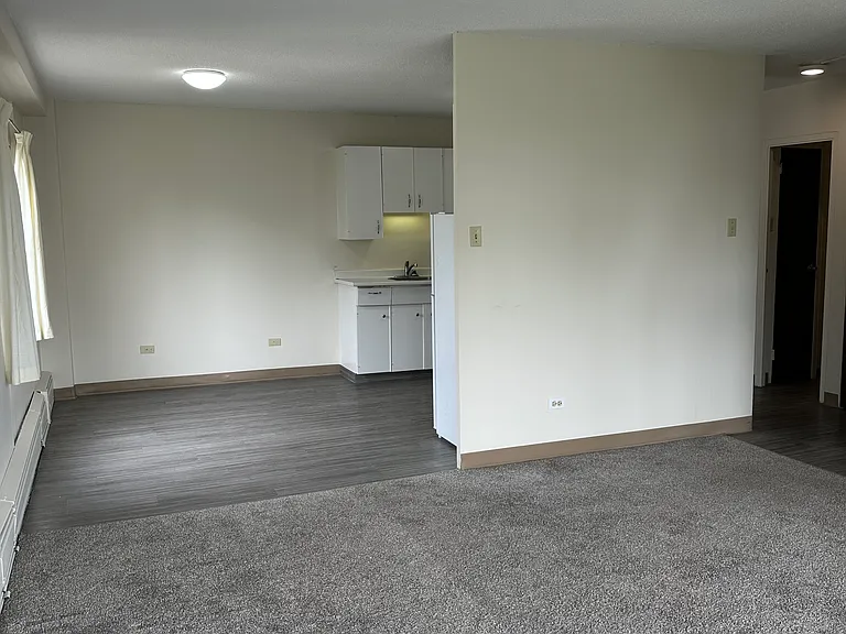 9747 104th St NW — Photo 38