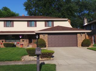 18517 Clyde Ave, Lansing, IL 60438