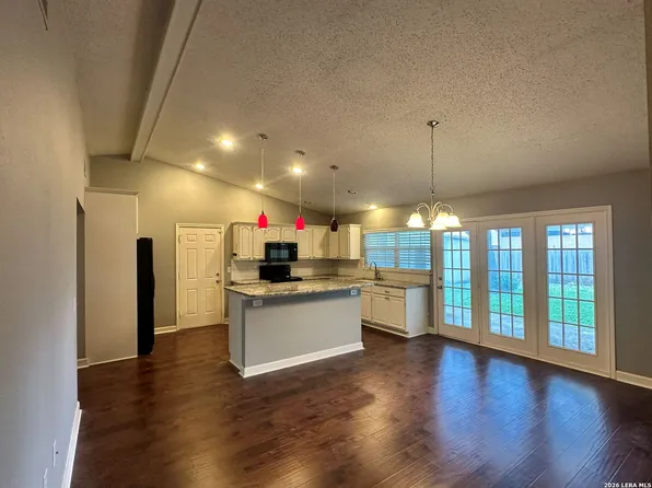 5843 BURKLEY SPRINGS ST, San Antonio, TX 78233
