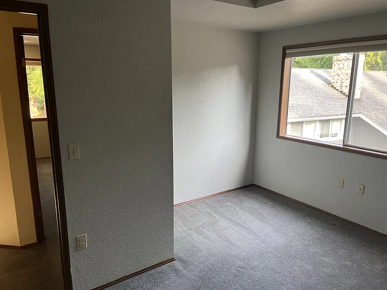 7410 Lazy South Ln NE — Photo 17