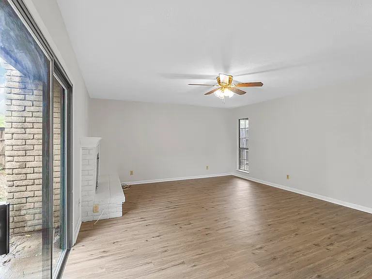 848 Shenandoah Dr — Photo 32