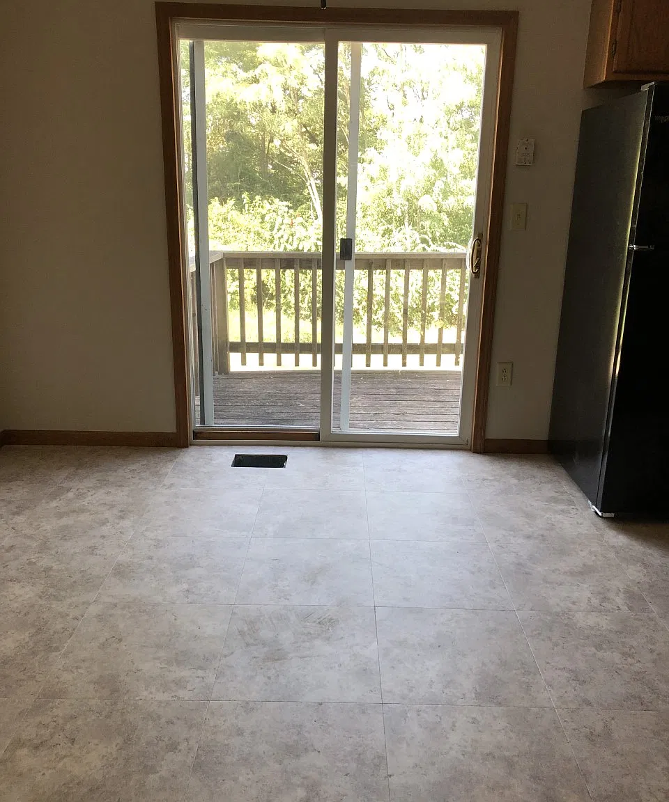 2 bed, 1.5 bath, 1024 sqft, $1,325 — Photo 4