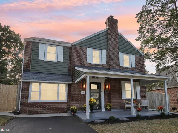 917 Delmont Dr, Wynnewood, PA 19096