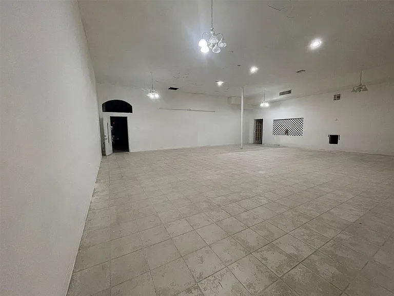 2900 Luell St — Photo 3