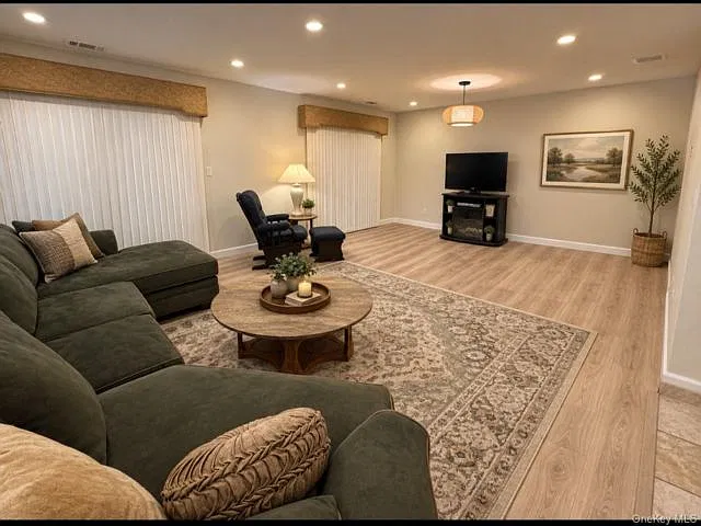 21 Sandy Hill Rd