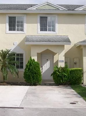 1st image of 1138 SW 44th Ave