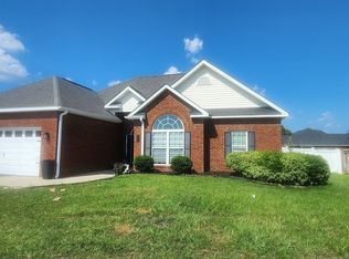 109 Manchester Ln, Byron, GA 31008