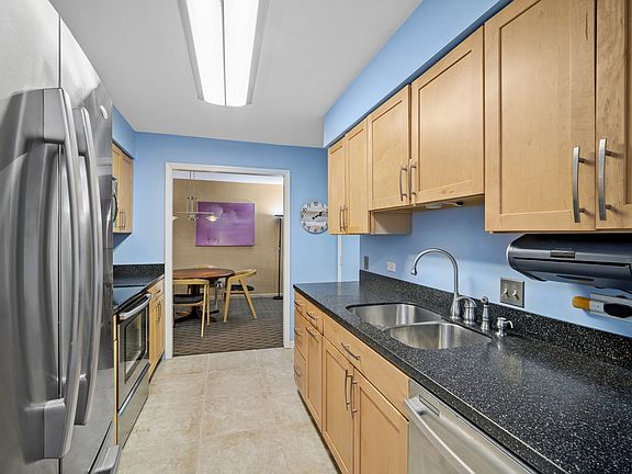 3rd image of 1671 Mission Hills Rd APT 206