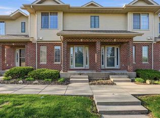 6 Ashford Pl, Iowa City, IA 52245